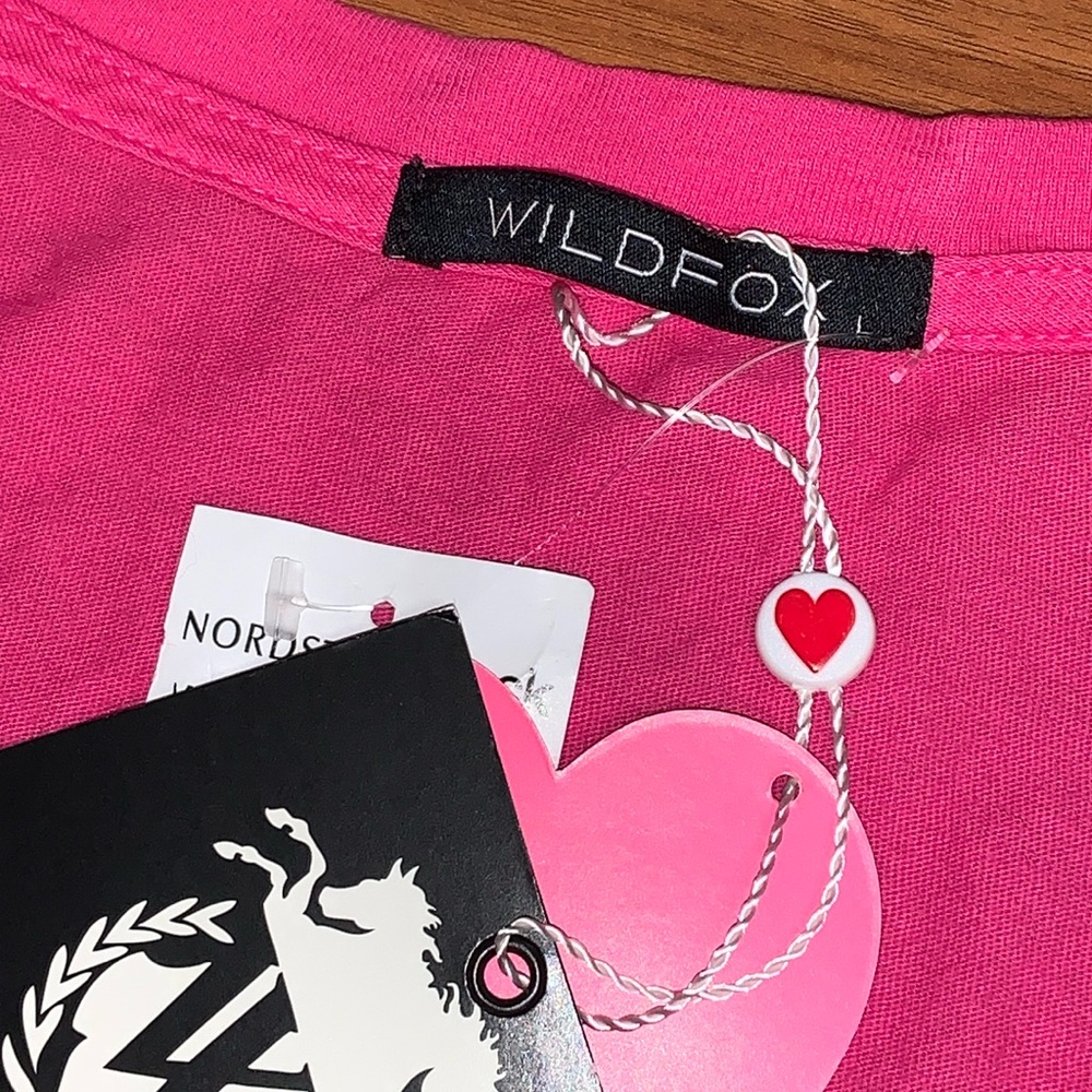 NWT Wildfox Star Print Pink V-Neck Shirt - Picture 2 of 6